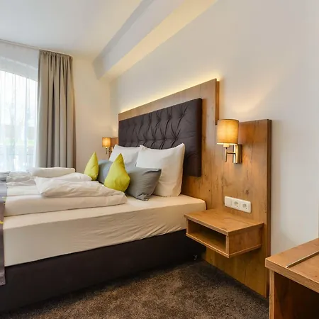 Hotell 4 Sterne & Restaurant Haunstetter Hof 4*