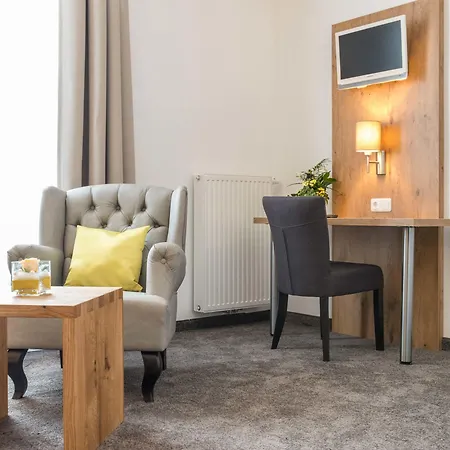 4 Sterne & Restaurant Haunstetter Hof 4* Augsburg