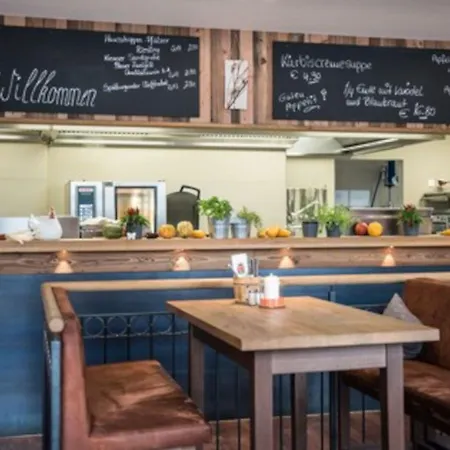 4 Sterne & Restaurant Haunstetter Hof 4*