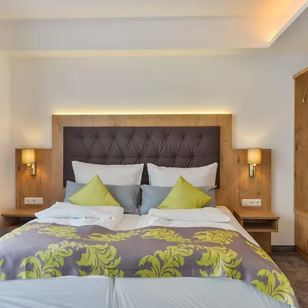 4 Sterne & Restaurant Haunstetter Hof Hotell