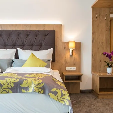 Hotell 4 Sterne & Restaurant Haunstetter Hof